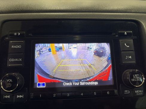 Used 2018 Honda HR-V LX image 8