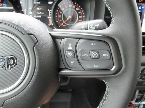 New 2026 Jeep Gladiator Rubicon AWD/4WD image 23