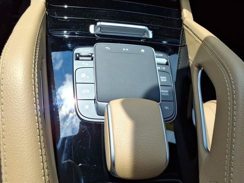Certified 2024 Mercedes-Benz GLE 350 4MATIC image 17