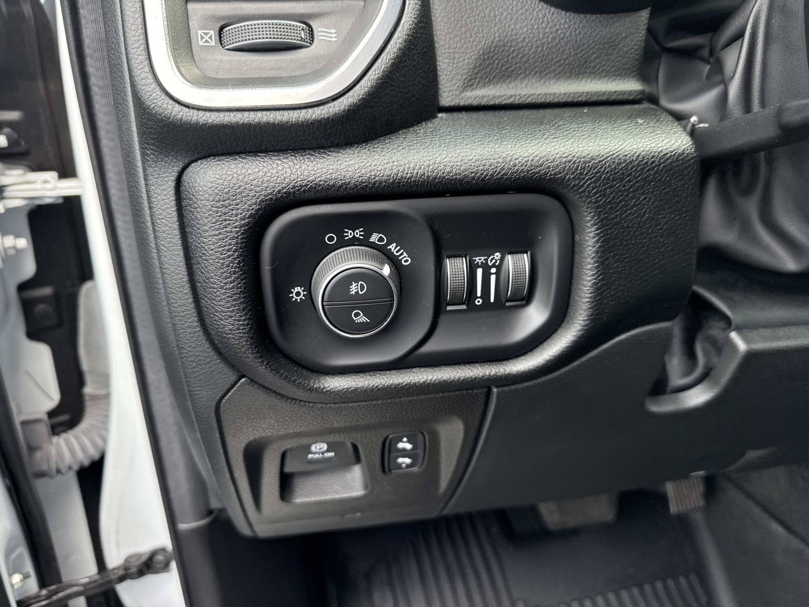 Used 2022 RAM 1500 Laramie w/ Laramie Southwest Edition RWD image 21