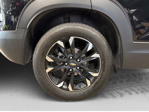 Used 2021 Chevrolet TrailBlazer LT w/ Convenience Package FWD image 46