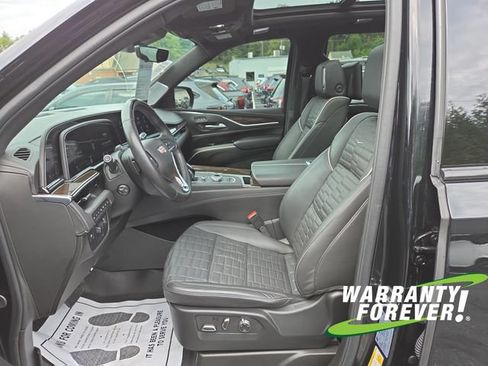 Used 2024 Cadillac Escalade Sport Platinum AWD/4WD image 15