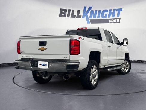 Used 2018 Chevrolet Silverado 2500 LTZ w/ Duramax Plus Package image 5