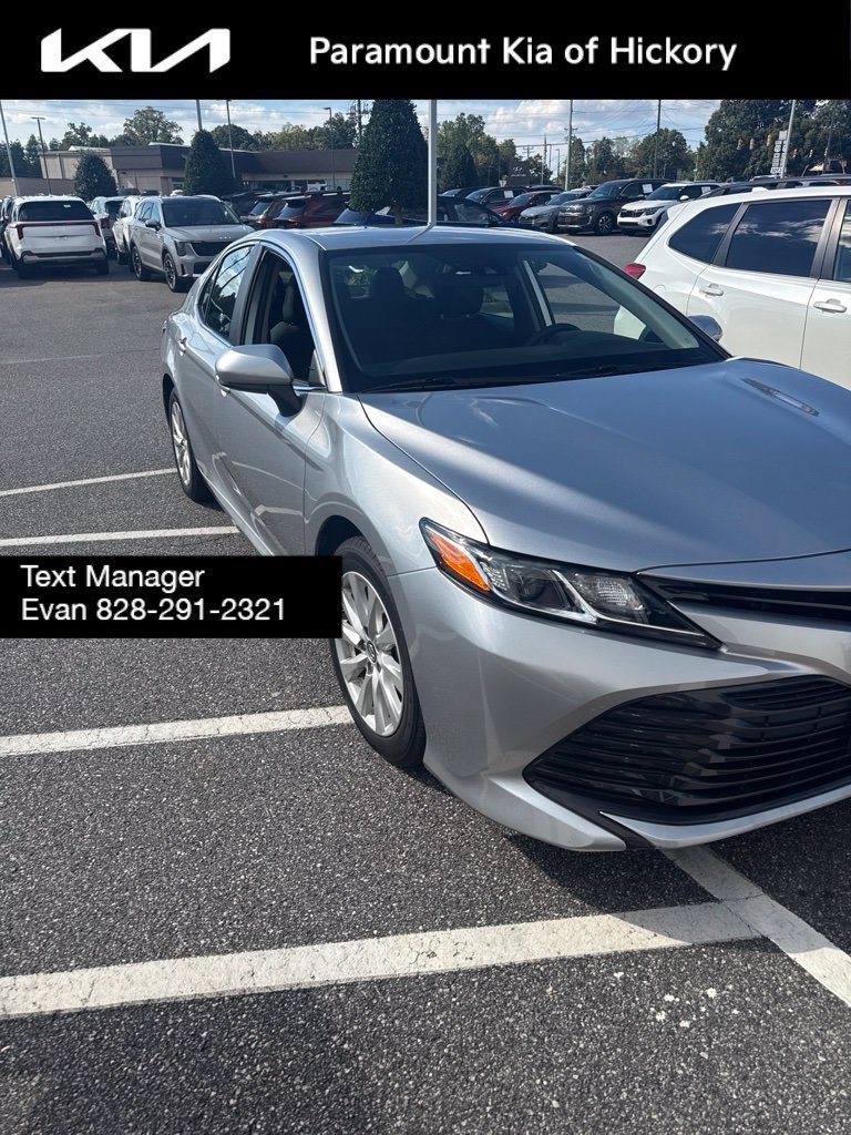Used 2019 Toyota Camry LE FWD image 4