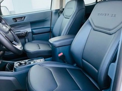 New 2026 Ford Maverick Lariat w/ Black Appearance Package image 13
