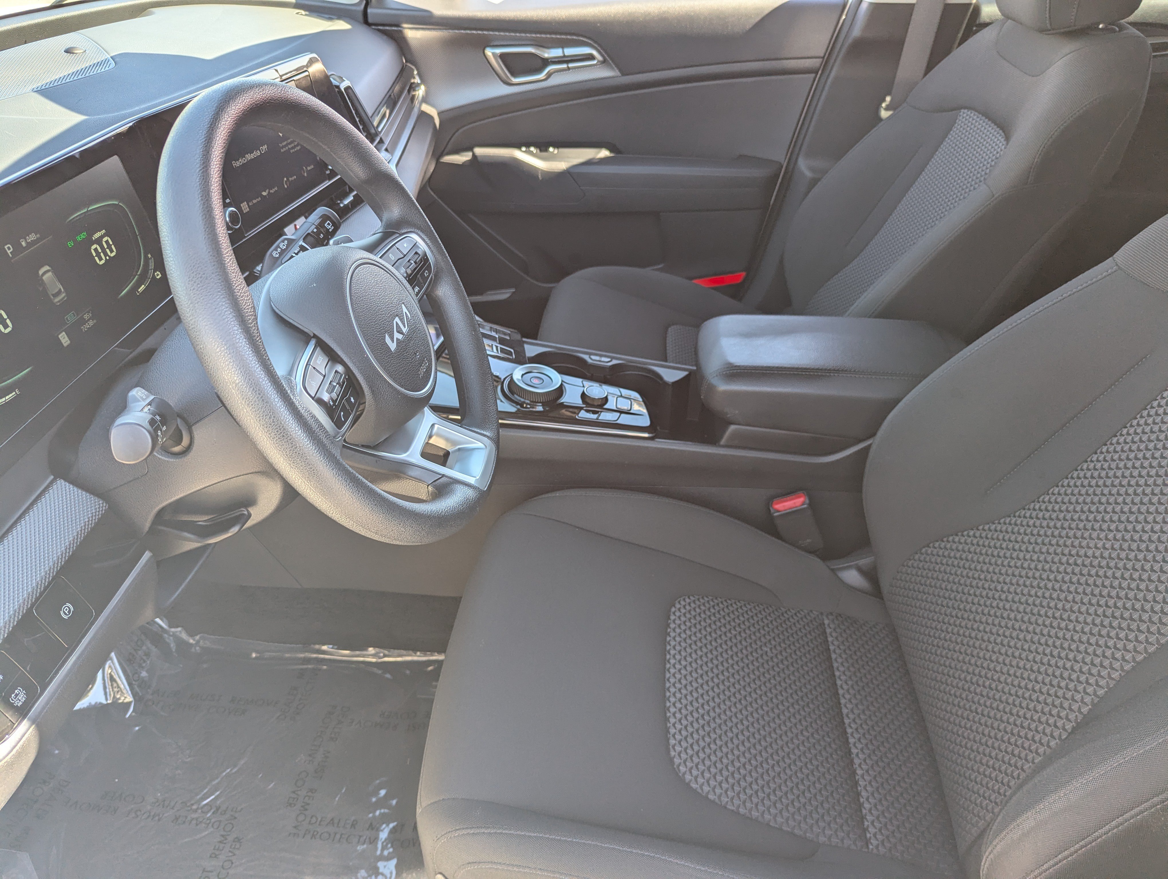 Used 2025 Kia Sportage LX FWD image 19