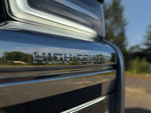 Used 2022 Chevrolet Silverado 3500 High Country w/ Technology Package AWD/4WD image 63