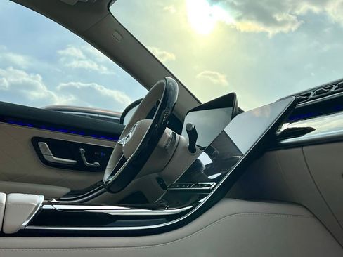 Certified 2025 Mercedes-Benz S 580 S 580 image 14