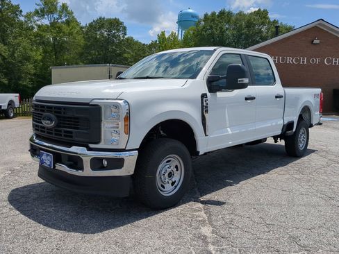 New 2025 Ford F350 XL w/ FX4 Off-Road Package image 6