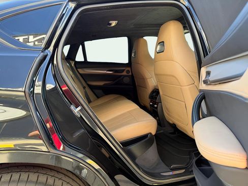 Used 2019 BMW X6 M w/ Executive Package image 29