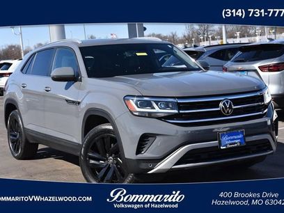 Certified 2022 Volkswagen Atlas Cross Sport SE w/ Panoramic Sunroof Package