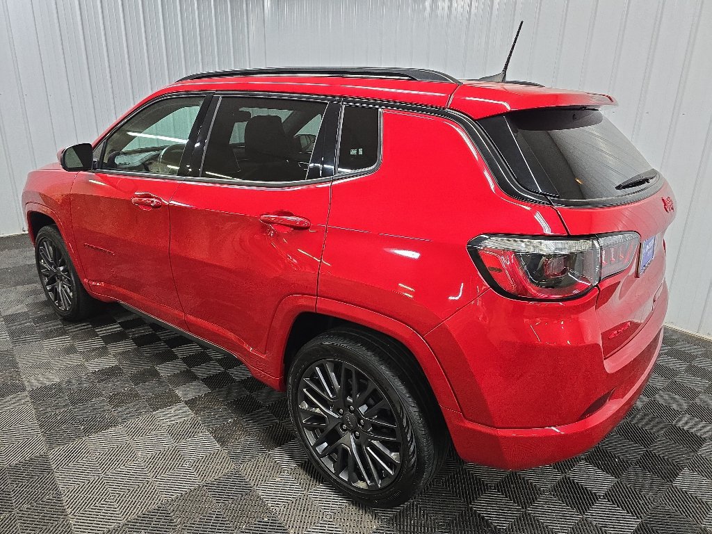 Used 2022 Jeep Compass Limited AWD/4WD image 9