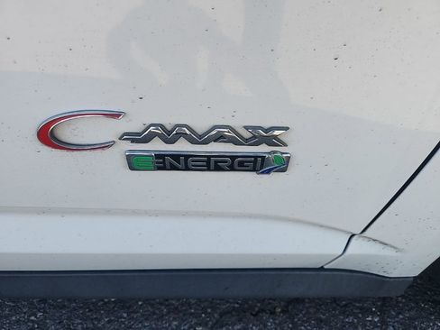 Used 2016 Ford C-MAX Energi SEL w/ Equipment Group 302A image 18