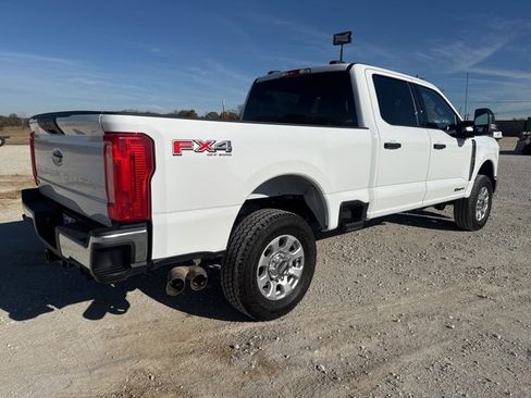 Used 2024 Ford F250 XLT w/ FX4 Off-Road Package image 6