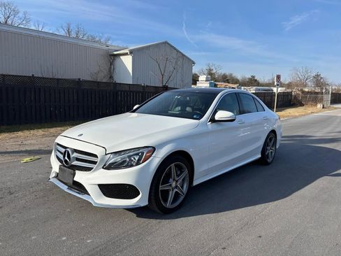 Used 2015 Mercedes-Benz C 400 4MATIC image 1