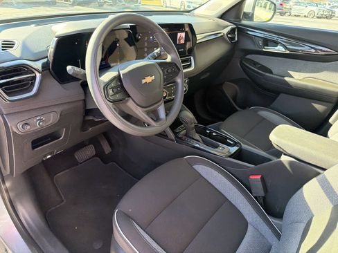 Used 2025 Chevrolet TrailBlazer LT image 17