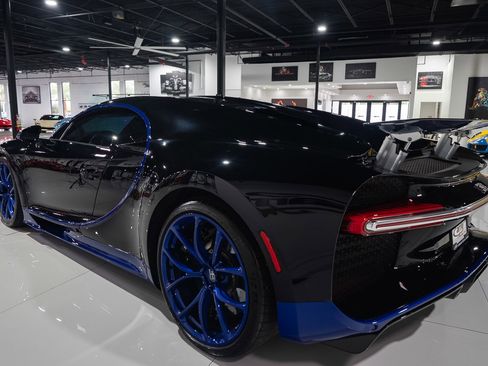 Used 2018 Bugatti Chiron image 5