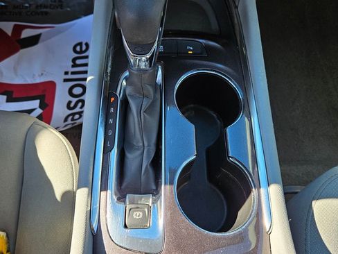 Used 2024 Chevrolet Malibu LT image 18