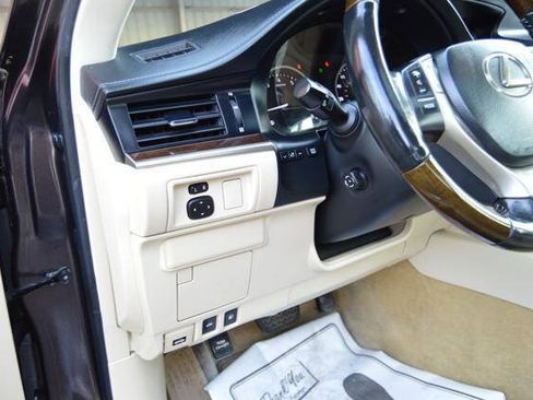 Used 2014 Lexus ES 350 w/ Premium Package FWD image 30