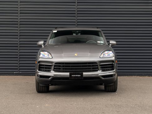 Certified 2023 Porsche Cayenne AWD/4WD image 11