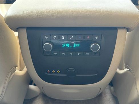 Used 2011 Chevrolet Tahoe LTZ image 31