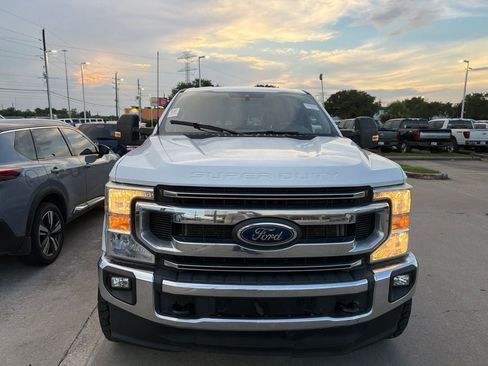 Used 2022 Ford F250 XLT w/ XLT Value Package AWD/4WD image 5