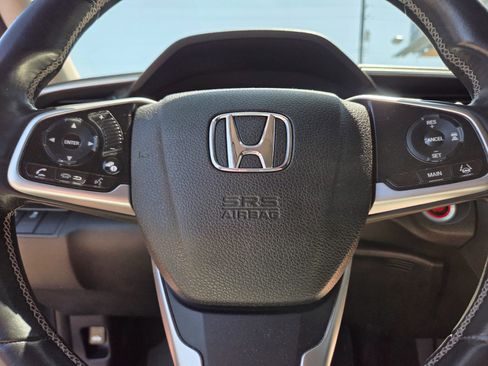 Used 2016 Honda Civic Touring image 17