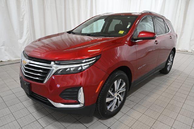 Used 2022 Chevrolet Equinox Premier AWD/4WD image 17