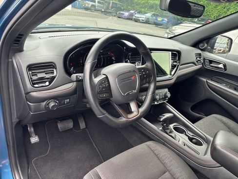 Certified 2025 Dodge Durango GT w/ Blacktop Package RWD image 9