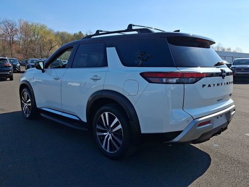 Certified 2023 Nissan Pathfinder Platinum AWD/4WD image 4