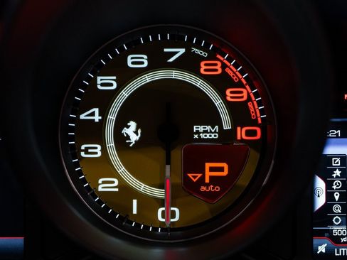 Certified 2022 Ferrari F8 Tributo image 27