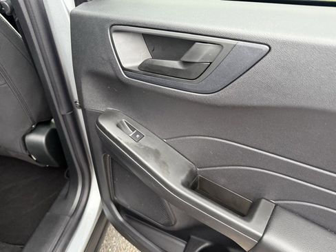 Used 2022 Ford Escape SE w/ Convenience Package image 35