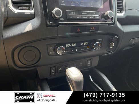 Used 2023 Nissan Frontier SV w/ SV Convenience Package RWD image 17