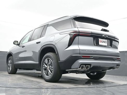 New 2026 Chevrolet Traverse LT w/ Driver Confidence Package image 40