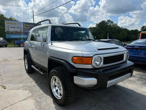 Used 2008 Toyota FJ Cruiser 4WD image 4