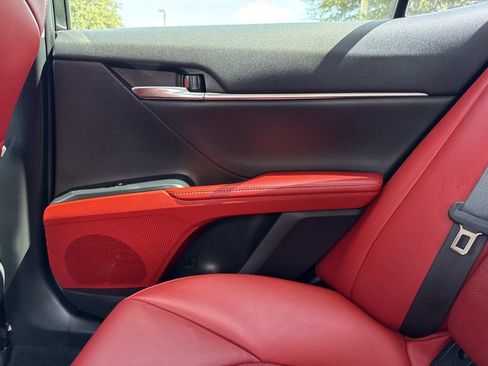 Used 2020 Toyota Camry XSE FWD image 19