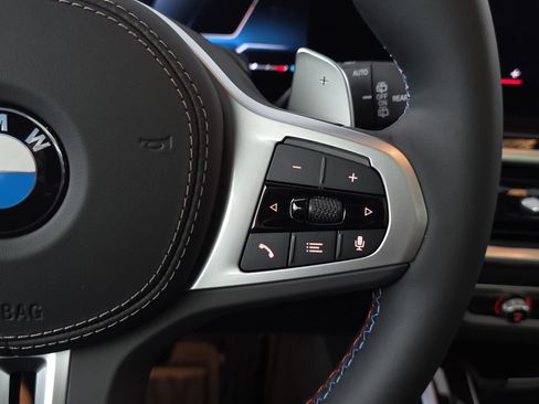 New 2026 BMW X7 M60i image 19