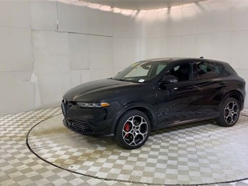 Used 2024 Alfa Romeo Tonale Veloce image 4