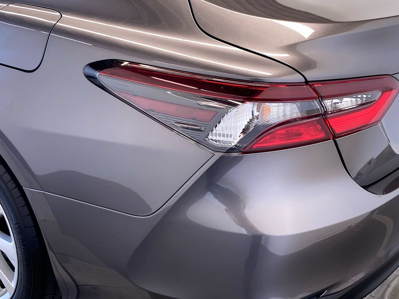 Used 2022 Toyota Camry LE FWD image 9