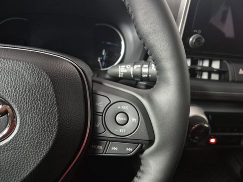 New 2025 Toyota RAV4 XLE image 21