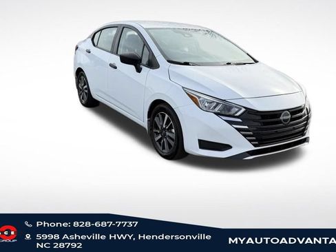 Used 2024 Nissan Versa SV w/ Trunk Package FWD image 1