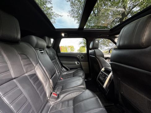 Used 2016 Land Rover Range Rover Sport HST image 16
