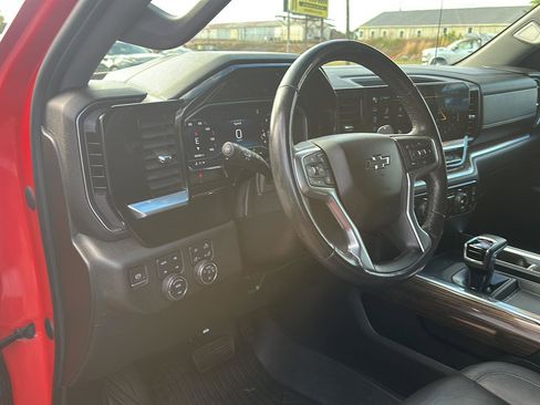 Used 2022 Chevrolet Silverado 1500 RST w/ RST All Star Premium Package AWD/4WD image 13