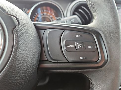 Used 2023 Jeep Wrangler Sport S image 27