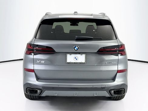 New 2026 BMW X5 xDrive40i w/ M Sport Package AWD/4WD image 6