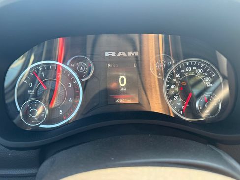 Used 2024 RAM 3500 SLT w/ Quick Order Package 2YG SLT AWD/4WD image 29