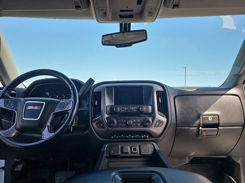 Used 2018 GMC Sierra 1500 SLT w/ All Terrain Package AWD/4WD image 12