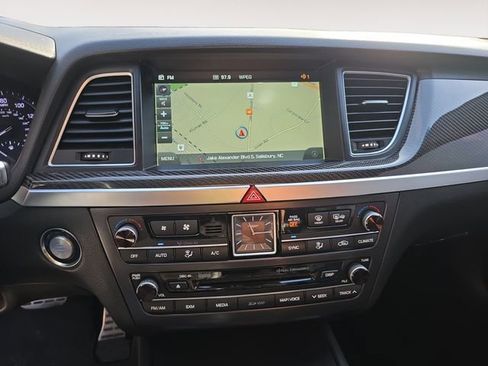 Used 2018 Genesis G80 3.3T Sport image 10