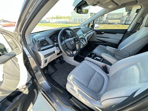 Used 2024 Honda Odyssey Elite image 10