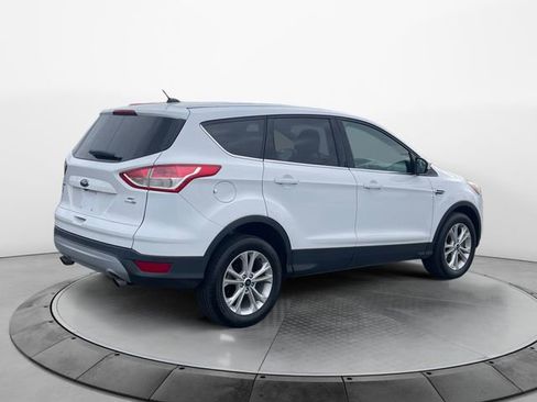 Used 2016 Ford Escape SE image 5